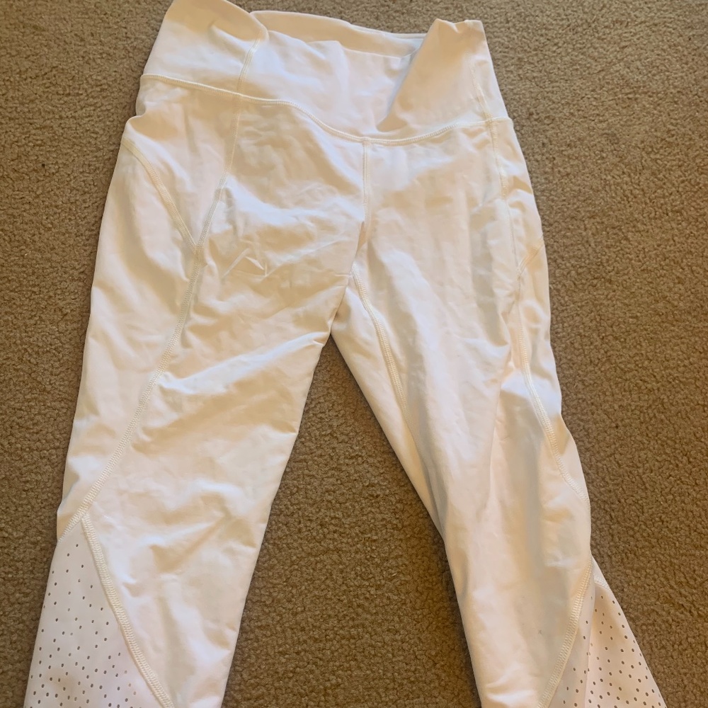 Lululemon white crop leggings